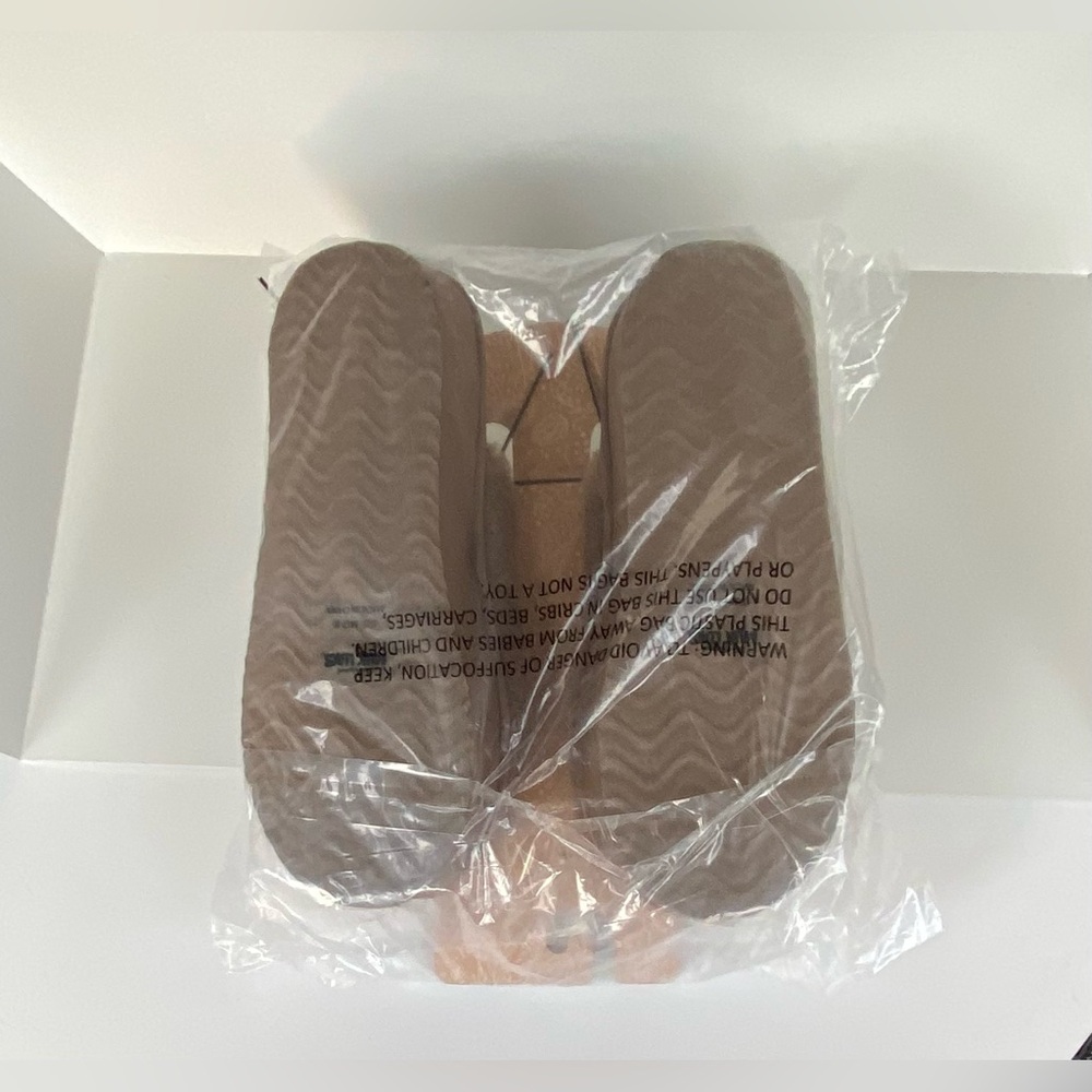Muk Luks Emme Slip On Shoes, Faux Fur Platform Slide On Shoes Size: M (7-8) - Picture 9 of 11